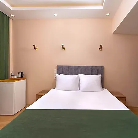 Ulubat Castle Hotel