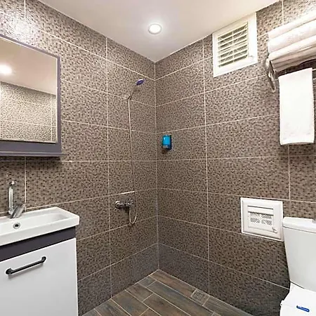 Ulubat Castle Hotel 4*