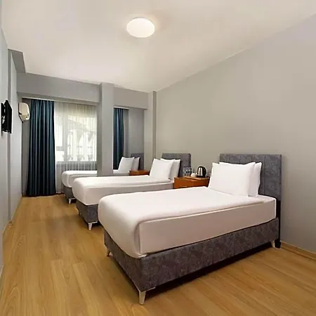 Ulubat Castle Hotel 4*