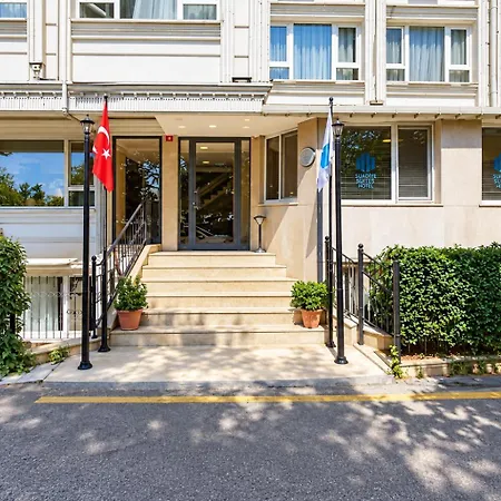Ulubat Castle Hotel 4*