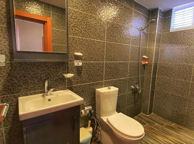 Ulubat Castle Отель