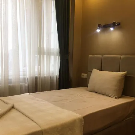 Hotel Ulubat Castle 3*